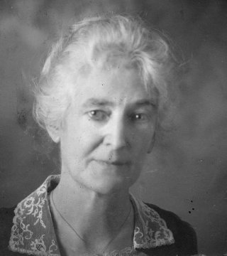 Nellie Bernardi ~1920